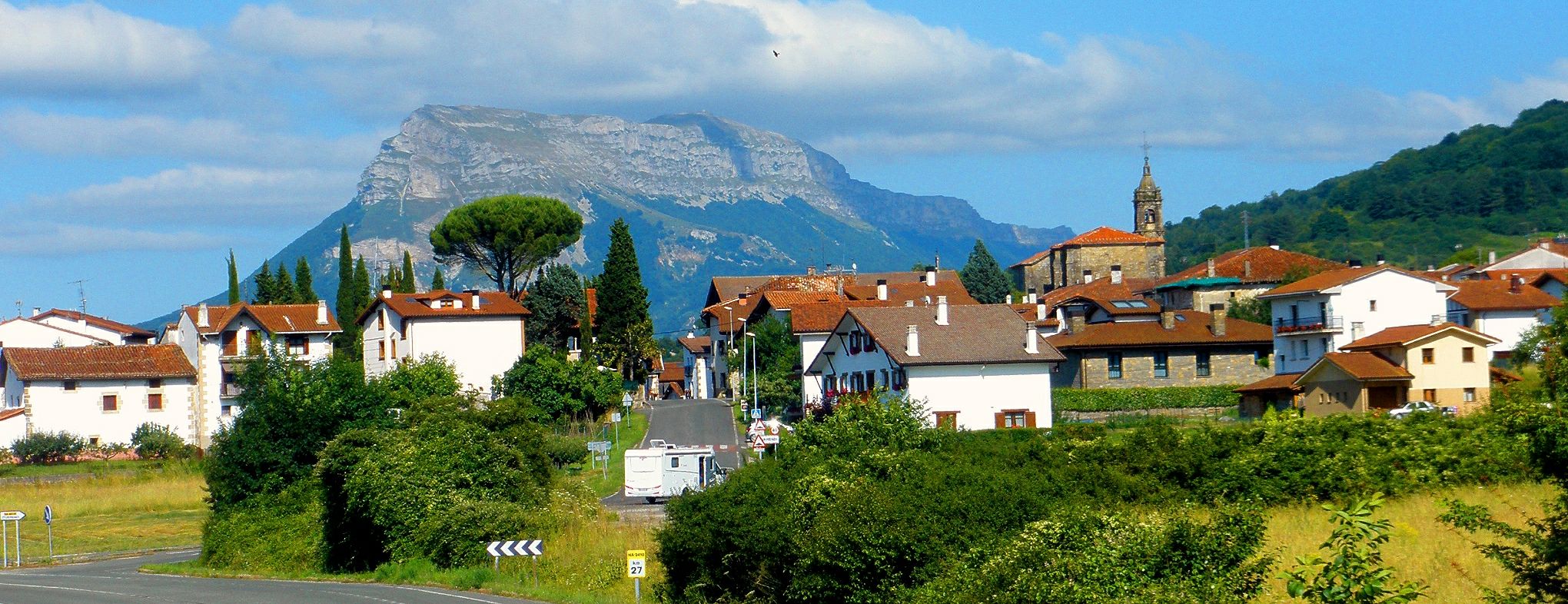 Foto panorámica del pueblo de Iturmendi